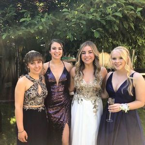 Meet your Posher, Kaylie